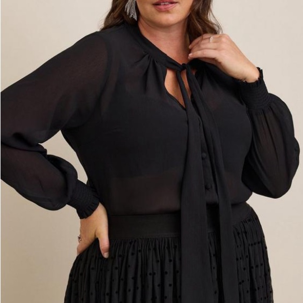 Chiffon Bow Front Button-Up Blouse